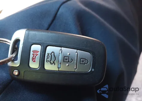 2013 Kia Optima Sx z USA, uszkodzony, nr VIN 5XXGR4A67DG155471